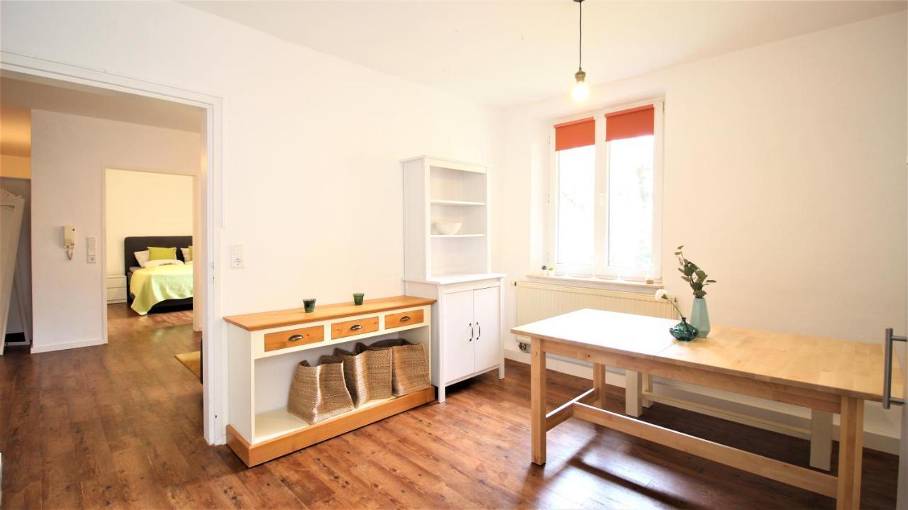 Zentral Wohnen - Inkl. Privatem Stellplatz Apartment Wurzburg Bagian luar foto